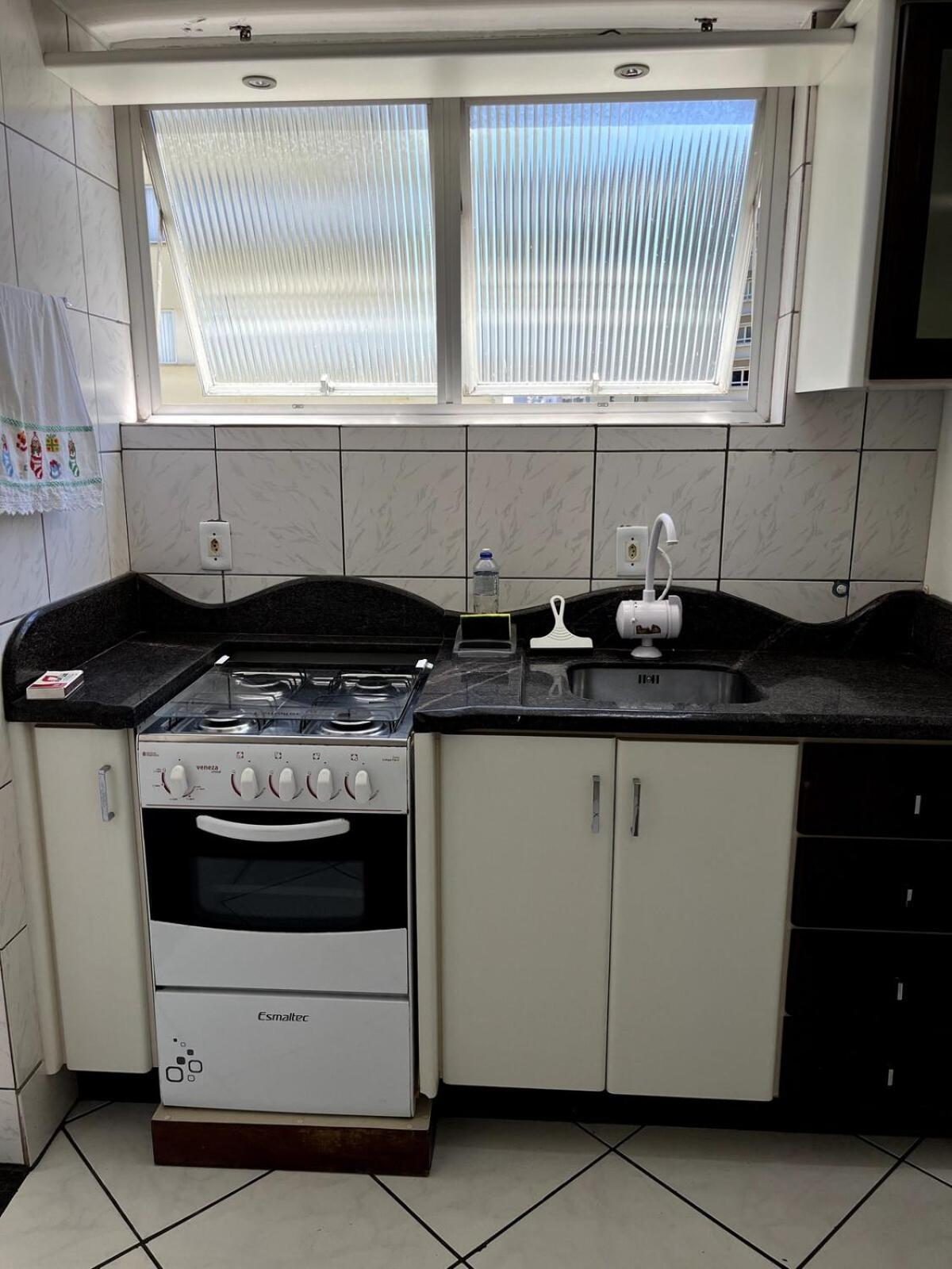 De Dois Quartos No Centro Apartamento *