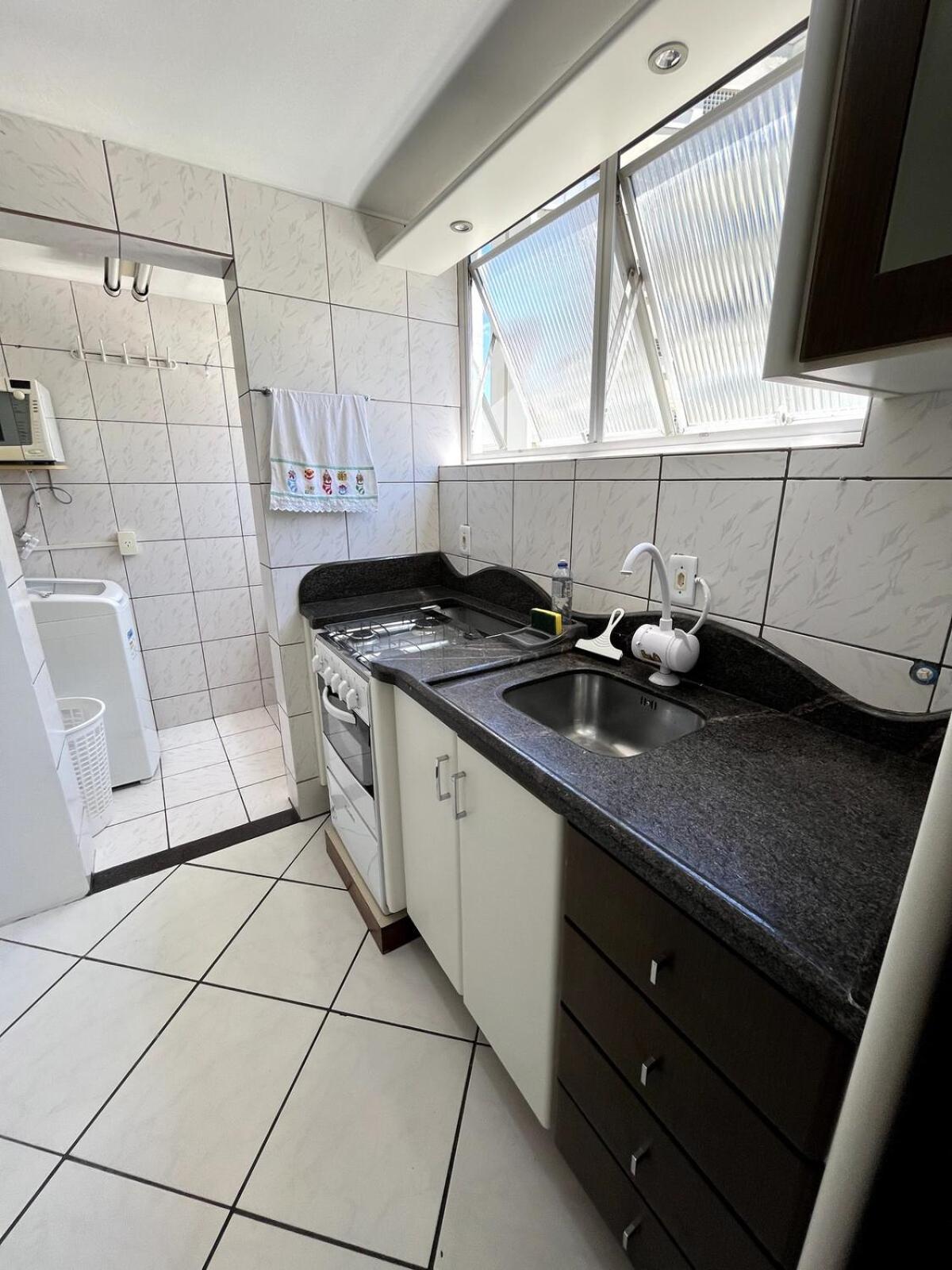De Dois Quartos No Centro Apartamento