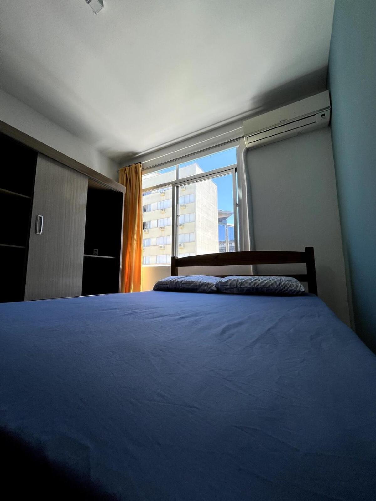 Apartamento De Dois Quartos No Centro Florianopolis