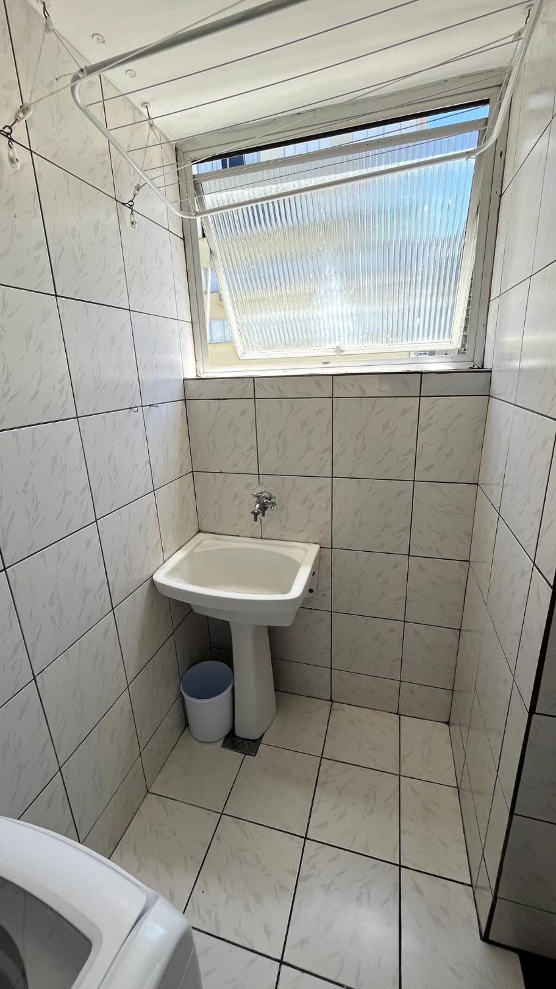 Apartamento De Dois Quartos No Centro Florianopolis